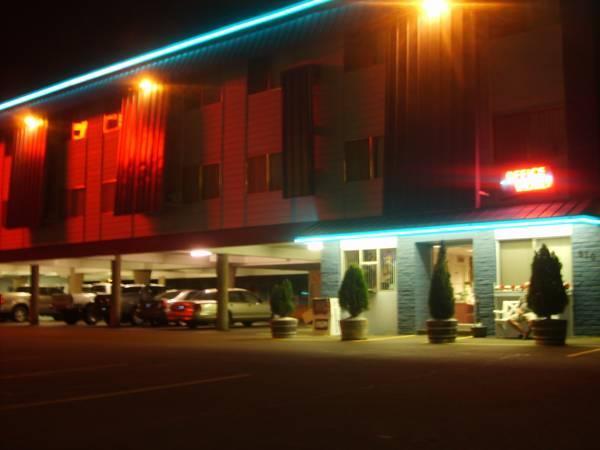 Baymont By Wyndham Roseburg Hotel Exterior photo